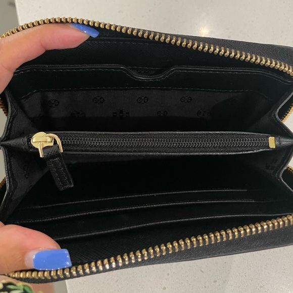 Tory Burch wallet - Picture 4 of 7
